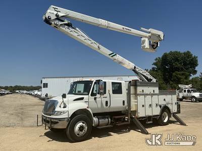 HiRanger TCX-60, 65 ft, Material Handling Bucket Truck