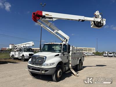 Altec TA50, 55 ft, Articulating & Telescopic Material Handling Bucket Truck