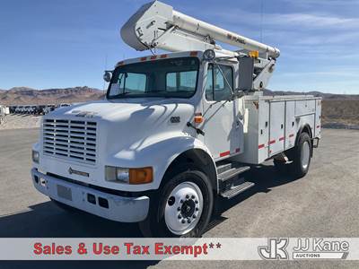Altec AO300, 41 ft, Articulating & Telescopic Bucket