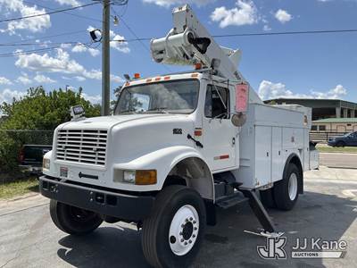 Altec TA40, 45 ft, Articulating & Telescopic Bucket Truck