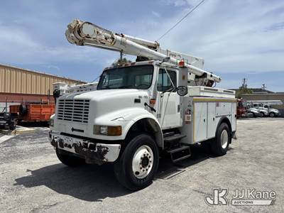 Altec L42A, 47 ft, Over-Center Bucket Truck