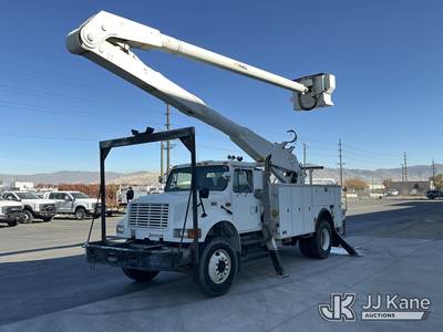 Altec AA755, 61 ft, Bucket Truck