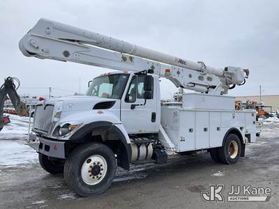 Altec AA55E-MH, 60 ft, Material Handling Bucket Truck