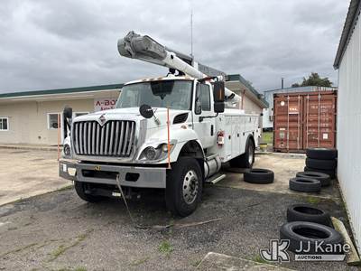 Altec L42A, 47 ft, Over-Center Bucket Truck