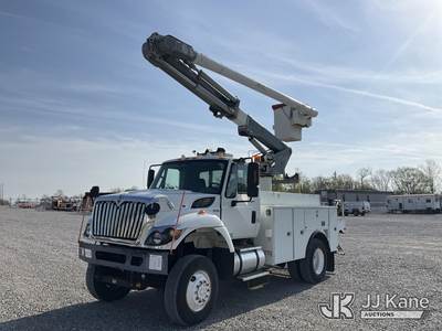 Altec L42A, 47 ft, Over-Center Bucket Truck