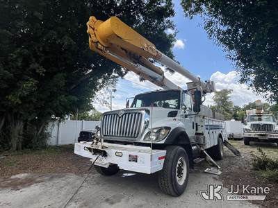 Altec AM55, 60 ft, Over-Center Material Handling Bucket