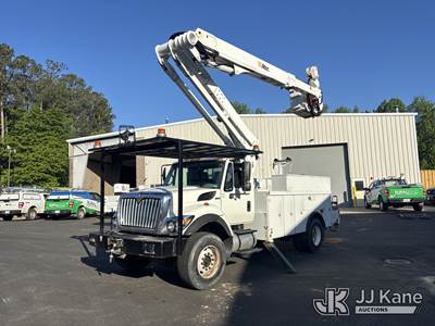 Altec TA50, 55 ft, Articulating & Telescopic Material Handling Bucket Truck