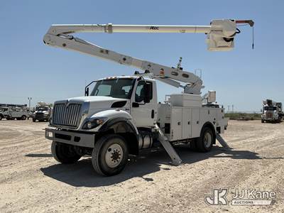 Altec AA55, 61 ft, Material Handling Bucket Truck
