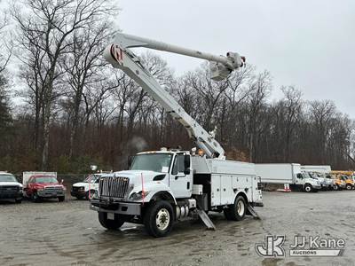 Altec AN55E-OC, 61 ft, Material Handling Bucket Truck