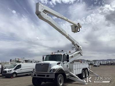 Altec A77T-E93-MH, 98 ft, Articulating & Telescopic Material Handling Elevator Bucket Truck