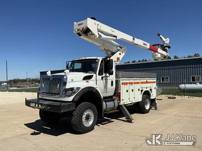 Versalift VST-5000102, 55 ft, Articulating & Telescopic Material Handling Bucket Truck