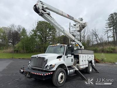 HiRanger HRX-55, 60 ft, Material Handling Bucket Truck