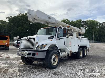 Altec AM55, 60 ft, Over-Center Material Handling Bucket
