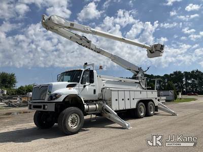 Altec AM900-E100, 105 ft, Over-Center Double Elevator Bucket Truck