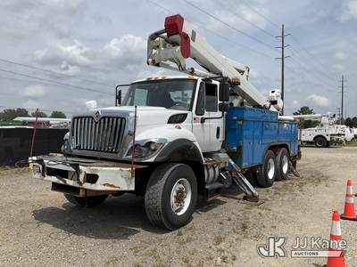 HiRanger TL55, 60 ft, Articulating & Telescopic Material Handling Bucket Truck