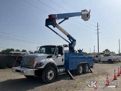 HiRanger TL55, 60 ft, Articulating & Telescopic Material Handling Bucket Truck