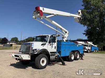 HiRanger TL60, 65 ft, Articulating & Telescopic Material Handling Bucket Truck