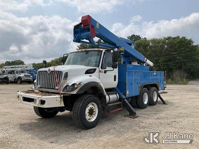 HiRanger TL55, 60 ft, Articulating & Telescopic Material Handling Bucket Truck