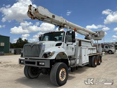 Altec AM900-E100, 105 ft, Over-Center Double Elevator Bucket Truck