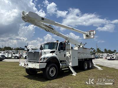 Altec AM900, 72 ft, Bucket Truck