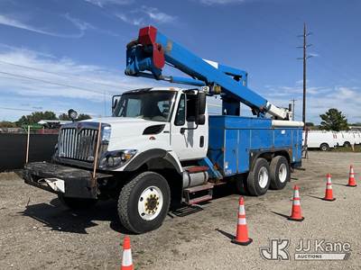 HiRanger TL55, 60 ft, Articulating & Telescopic Material Handling Bucket Truck
