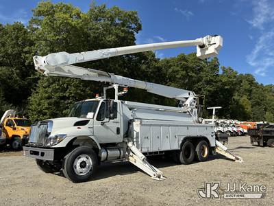 Altec AM900-E100, 104 ft, Double-Elevator Over-Center Bucket Truck