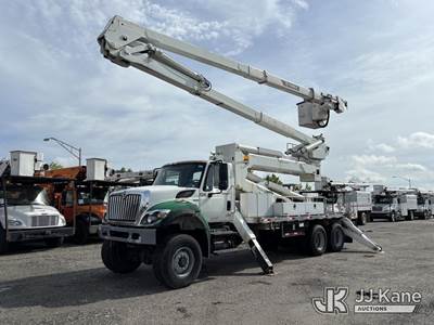 Terex RMX-75/100, 105 ft, Double-Elevator Bucket Truck