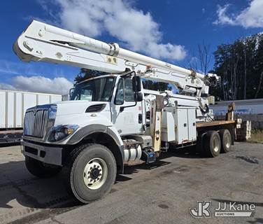 Altec AN67-E100, 105 ft, Double-Elevator Material Handling Bucket Truck