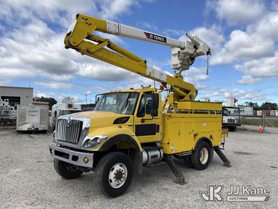 HiRanger HR46-M, 51 ft, Material Handling Bucket Truck