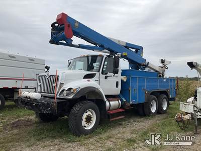 Terex/Telelect TL60, 65 ft, Articulating & Telescopic Material Handling Bucket Truck