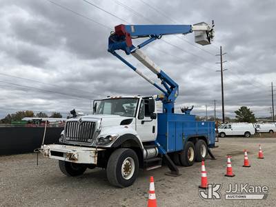 HiRanger TL55, 60 ft, Articulating & Telescopic Material Handling Bucket Truck