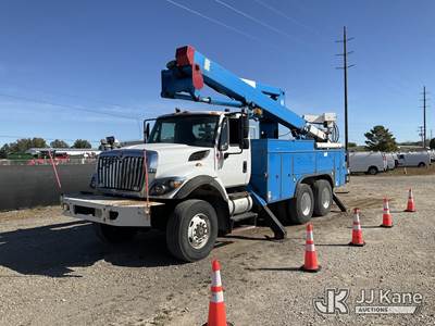 HiRanger TL55, 60 ft, Articulating & Telescopic Material Handling Bucket Truck
