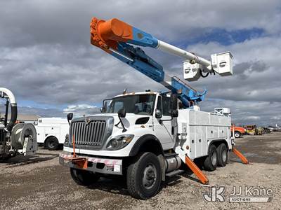 Altec AM55, 60 ft, Articulating Non-Over Center Bucket Truck