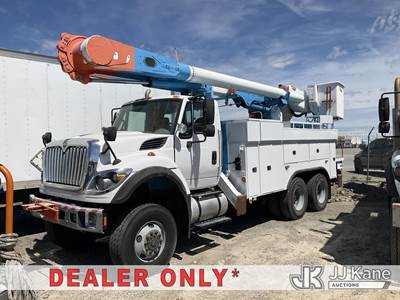 Altec AM55, 60 ft, Articulating Material Handling Bucket Truck