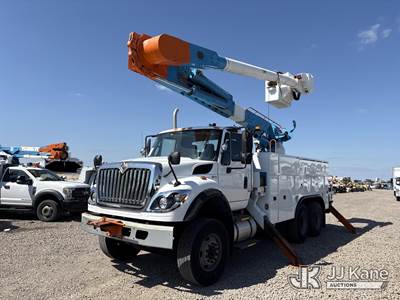 Altec AM55, 60 ft, Material Handling Bucket Truck