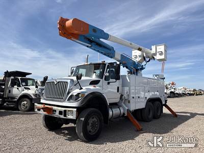 Altec AM55, 60 ft, Articulating Material Handling Bucket Truck