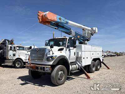 Altec AM55, 55 ft, Material Handling Bucket Truck