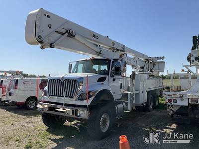 Altec AH100, 100 ft, Articulating & Telescopic Bucket Truck