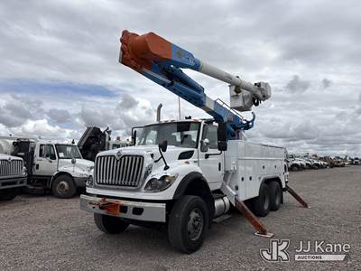 Altec AM55, 60 ft, Over-Center Material Handling Bucket Truck