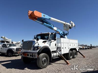 Altec AM55, 700 Lb 60 ft, Material Handling Bucket Truck