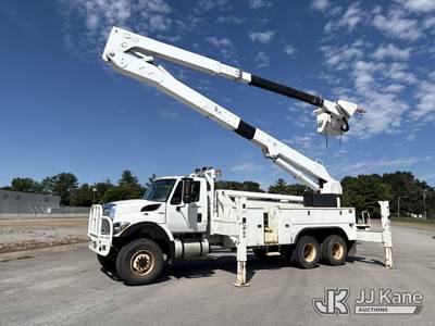 Altec A77T-E93, 98 ft, Articulating & Telescopic Material Handling Elevator Bucket Truck