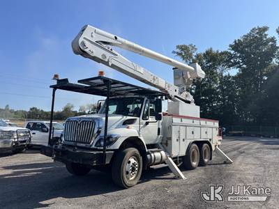 Altec AA55E, 60 ft, Material Handling Bucket Truck