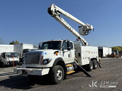 Terex/HiRanger HRX-55, 60 ft, Material Handling Bucket Truck