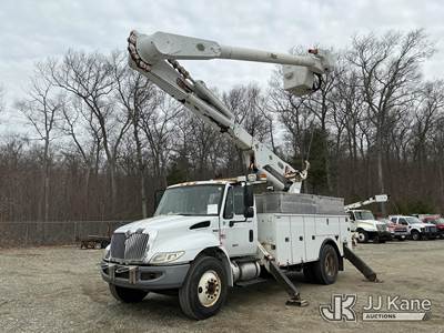 Altec AM55-MH, 60 ft, Material Handling Bucket Truck