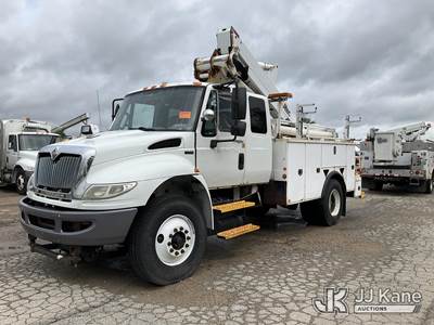 Altec TA40, 46 ft, Articulating & Telescopic Bucket Truck