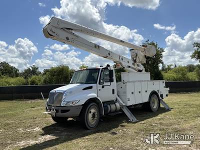 Altec AA55, 60 ft, Material Handling Bucket Truck