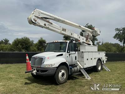 Altec AA55, 61 ft, Material Handling Bucket Truck