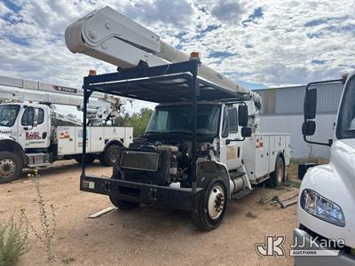 Altec AA755, 61 ft, Material Handling Bucket Truck