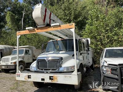 Altec AA55E, 60 ft, Articulating Non-Over Center Bucket Truck