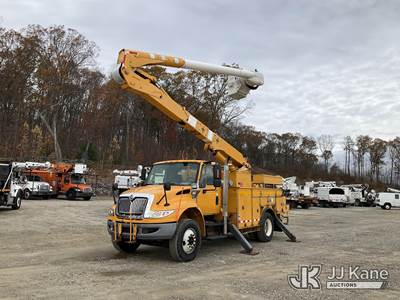 Altec AN50, 55 ft, Material Handling Bucket Truck